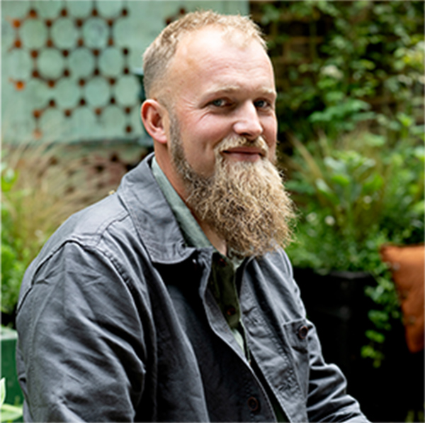 作庭者のジョシュア フェントンさん